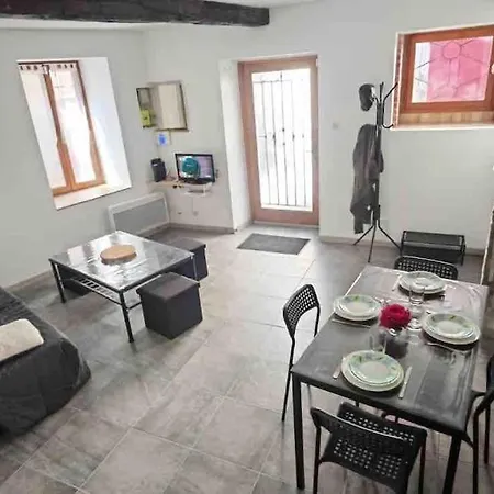 Maison Puylaurentaise Apartment *